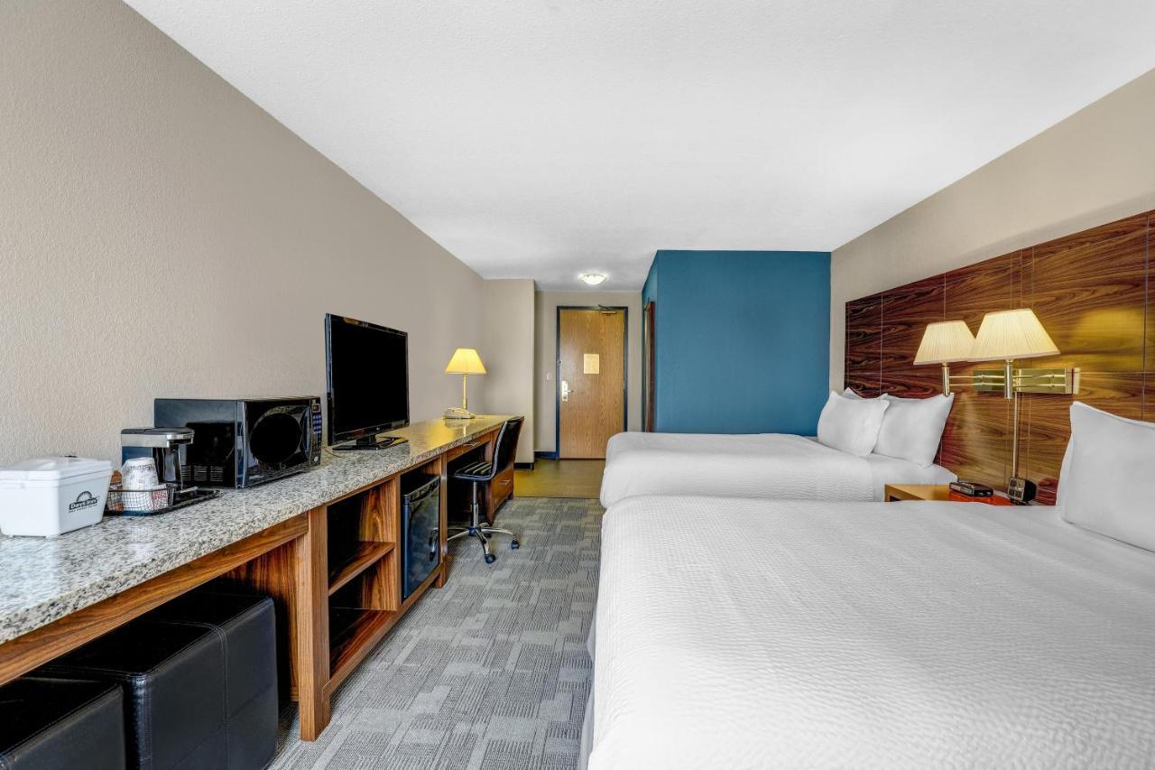 Days Inn By Wyndham Red Deer Exterior foto